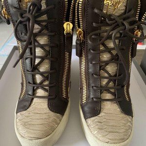 Giuseppe Zanotti  leather ankle boots